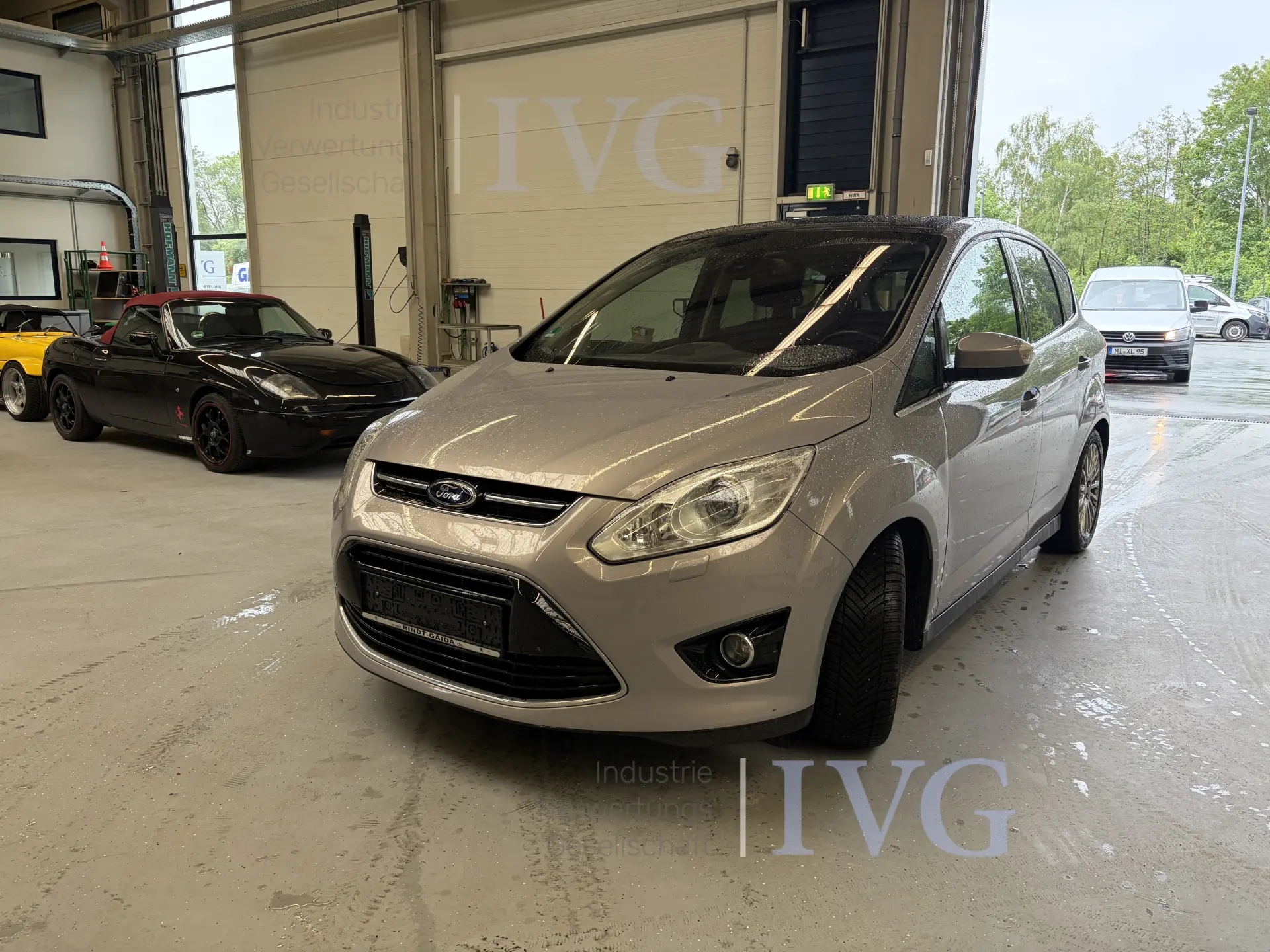 Mehrzweckfahrzeug FORD C-Max